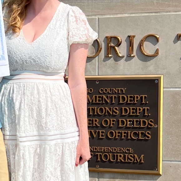 White lace dress - Picture 7 of 7